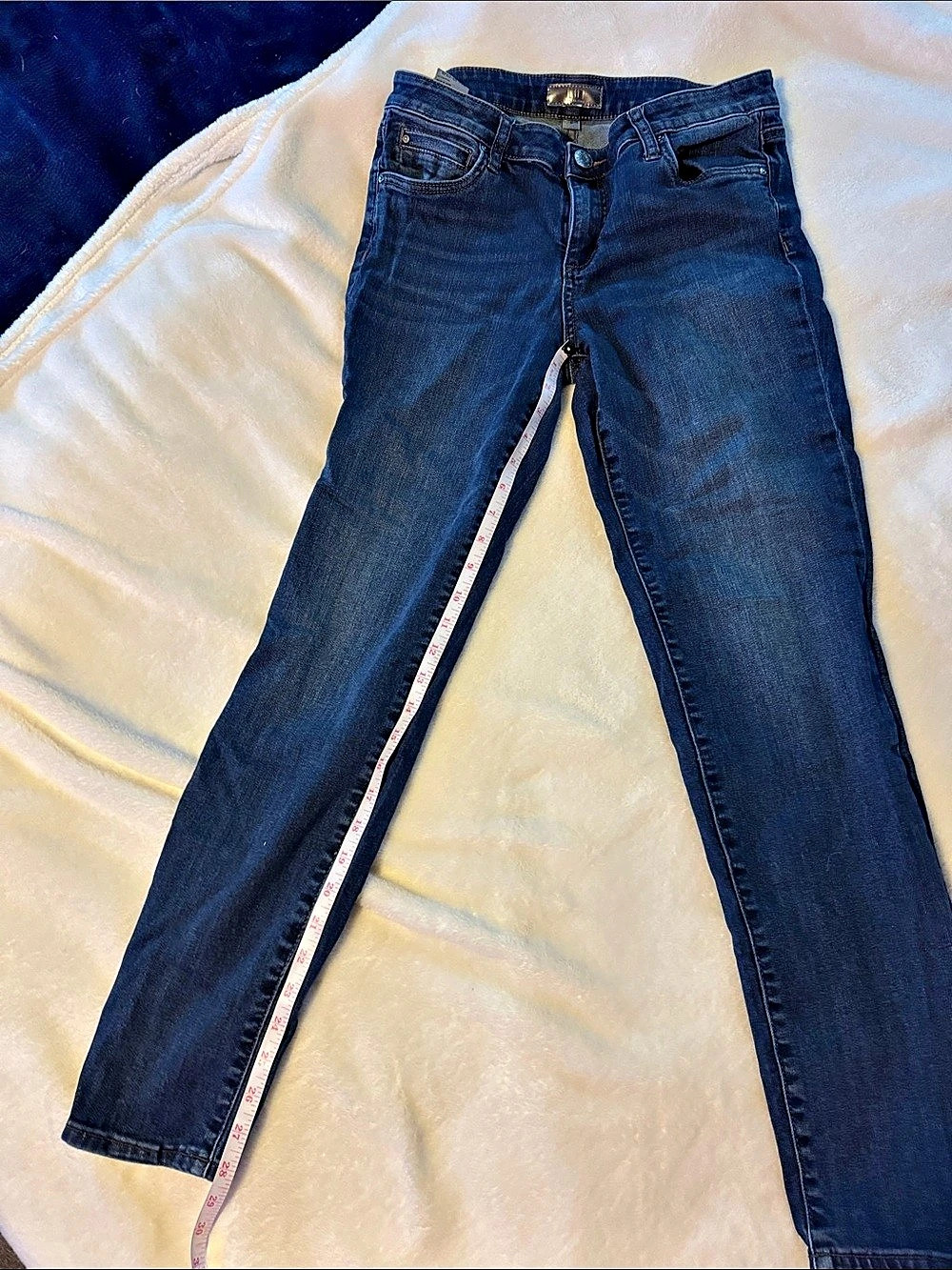 Kut from the Kloth Skinny Jeans in Blue Size 6